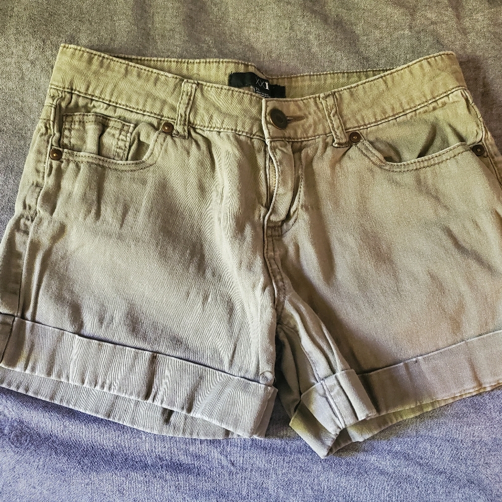 Khaki Forever 21 womens shorts